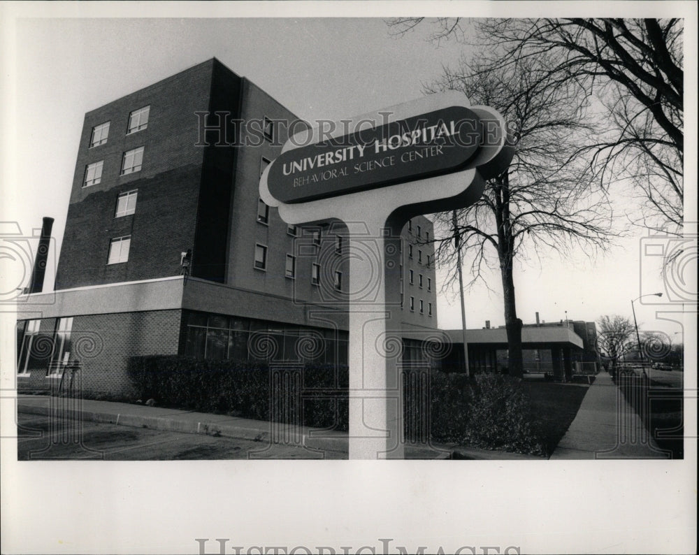 1990 Press Photo Walther Lutheran Behavioral science - RRW66157 - Historic Images