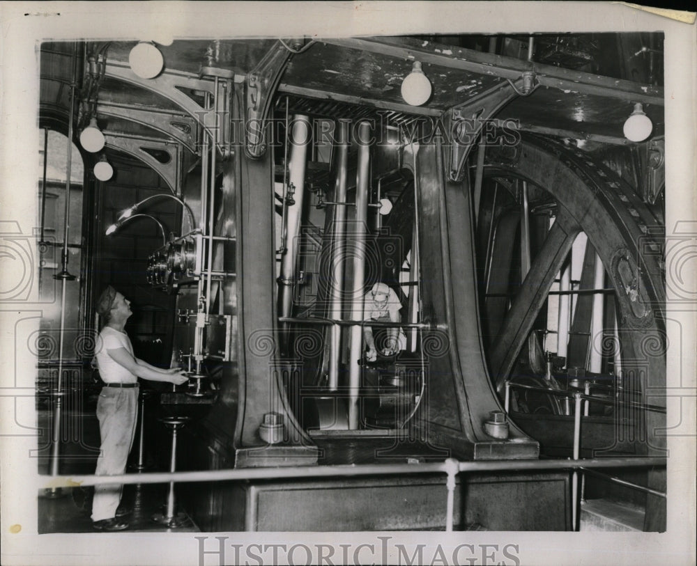 1953 Press Photo Interior of idle old 14th st.station - RRW66425 - Historic Images