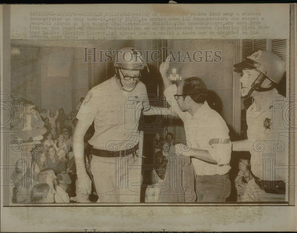 1968 Press Photo University of California - RRW66749 - Historic Images