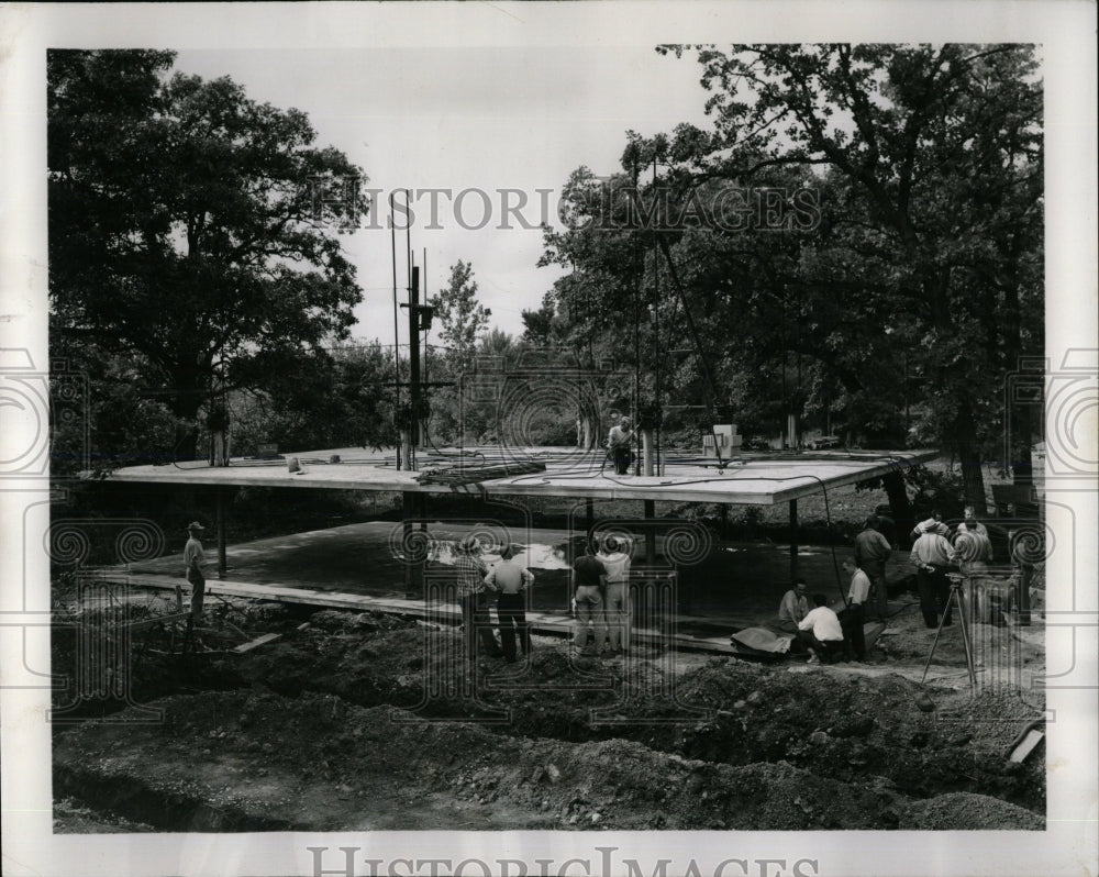 1955 Press Photo O&#39;Neil Ford in Research Village - RRW67013 - Historic Images