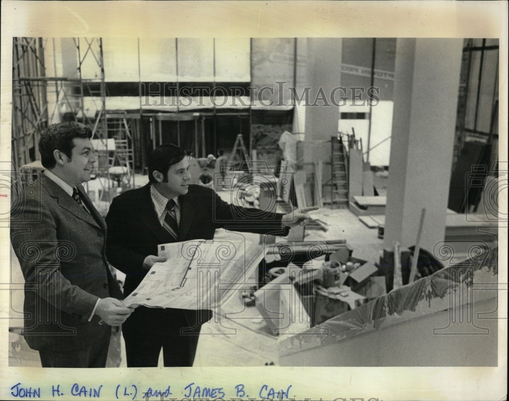 1972 Press Photo Uptown Federal Saving Loan Assn - RRW67145 - Historic Images