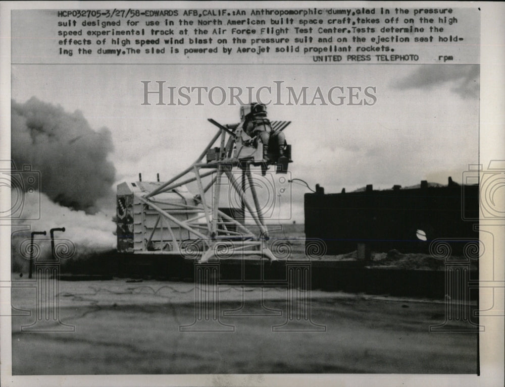 1958 Press Photo North American built space craft glad - RRW67195 - Historic Images