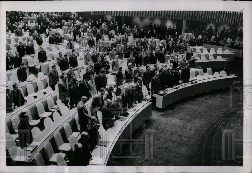 1952 Press Photo United Nations assembly offer tribute - RRW67197 - Historic Images