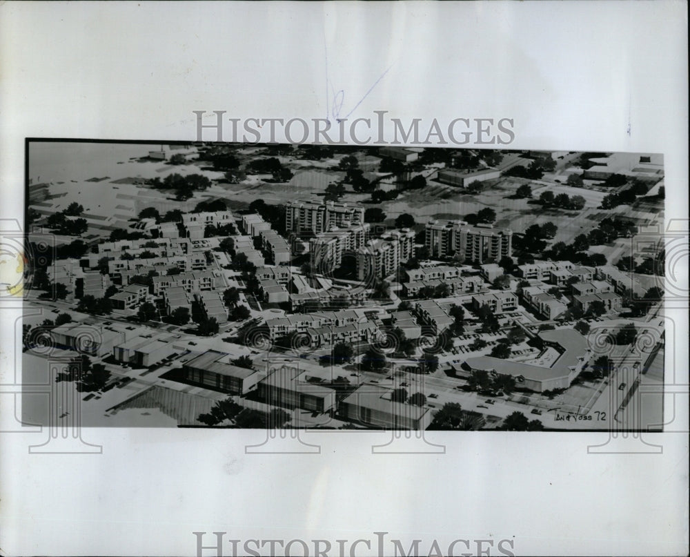 1973 Press Photo University Sqaure Condominiums develop - RRW67223 - Historic Images