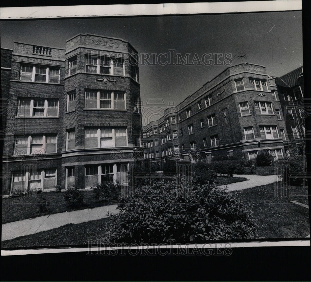 1976 Press Photo Wabash Jerry Davis Exterior shot Front - RRW67493 - Historic Images