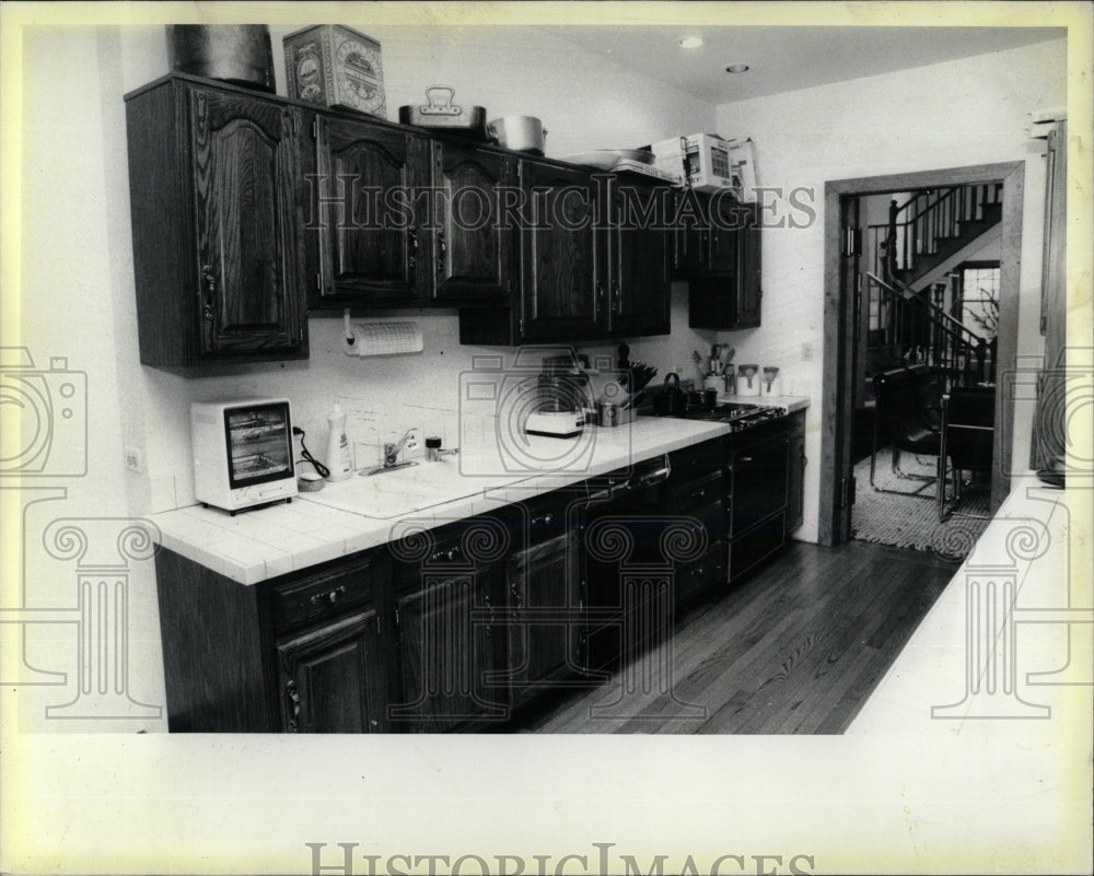 1986 Press Photo Lehmkuhls Home interior Decorations - RRW67513 - Historic Images