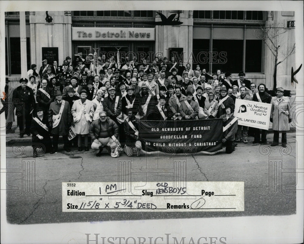 1975 Press Photo Old News boys Detroit Photograph Webb - RRW67879 - Historic Images