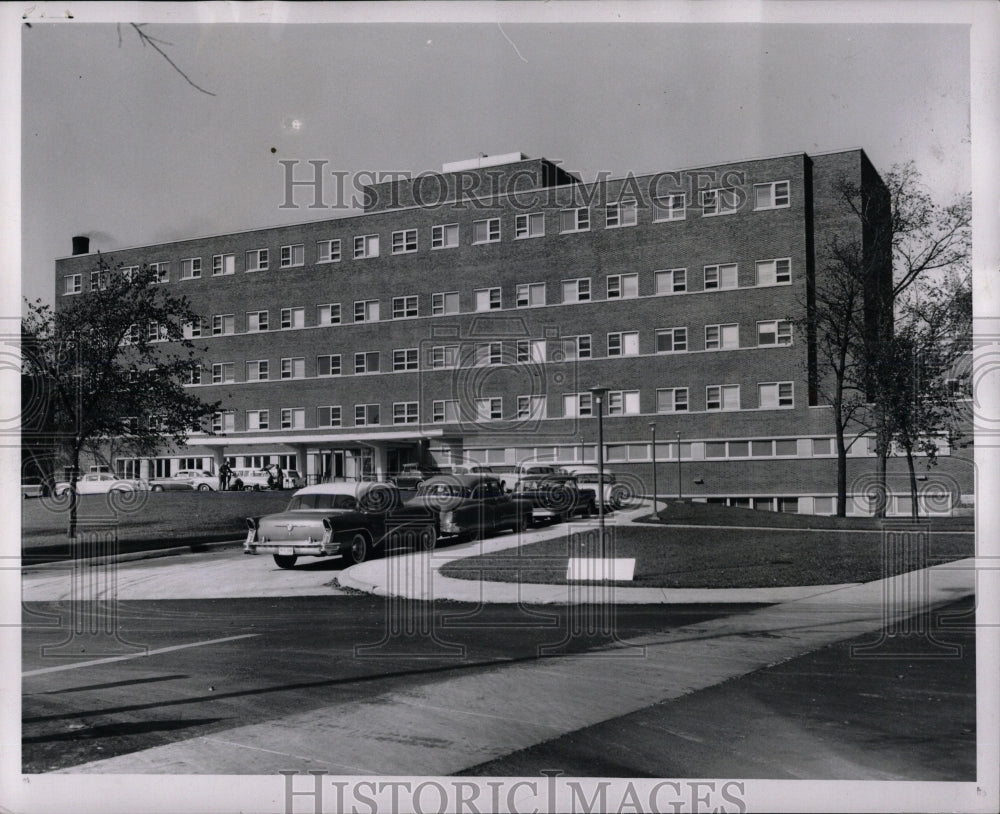 1958 Press Photo Evanston Hospital New Wing Building - RRW68231 - Historic Images