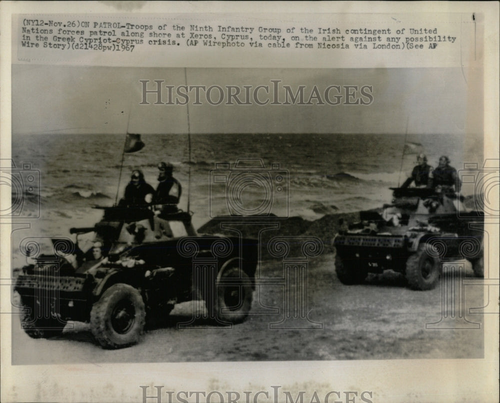 1967 Press Photo United Nations Armed Forced Patrol - RRW68305 - Historic Images