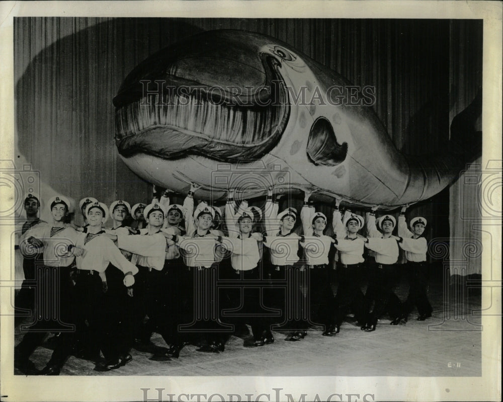 1962 Press Photo Ukrainian Dance Civic Opera House - RRW68313 - Historic Images