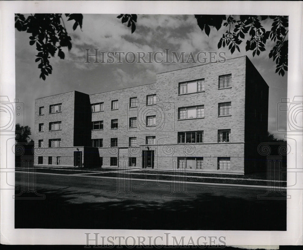 Press Photo The Uhlich Children Home Ceremony Chicago - RRW68511