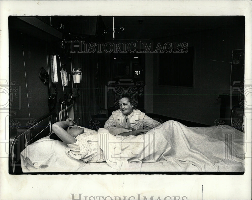 1979 Press Photo Highland Park Hospital Hospice Program - RRW68617 - Historic Images