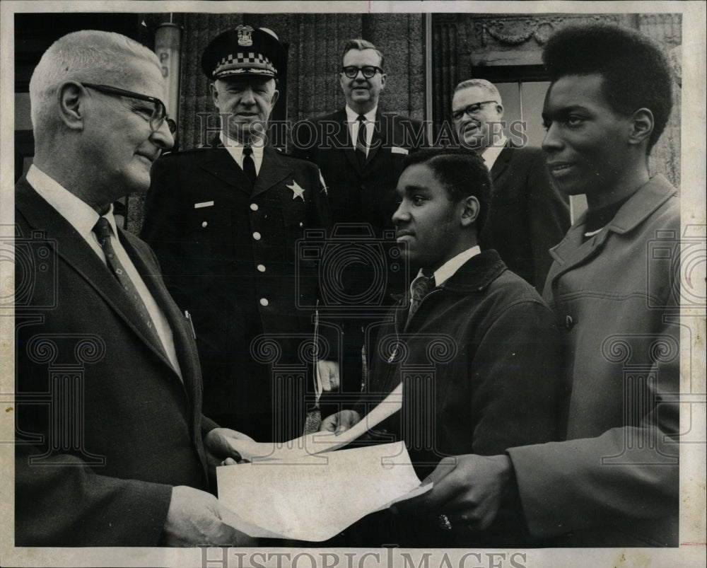 1967 Students Award Scholarship After Instructor Murder - RRW68701 - Historic Images