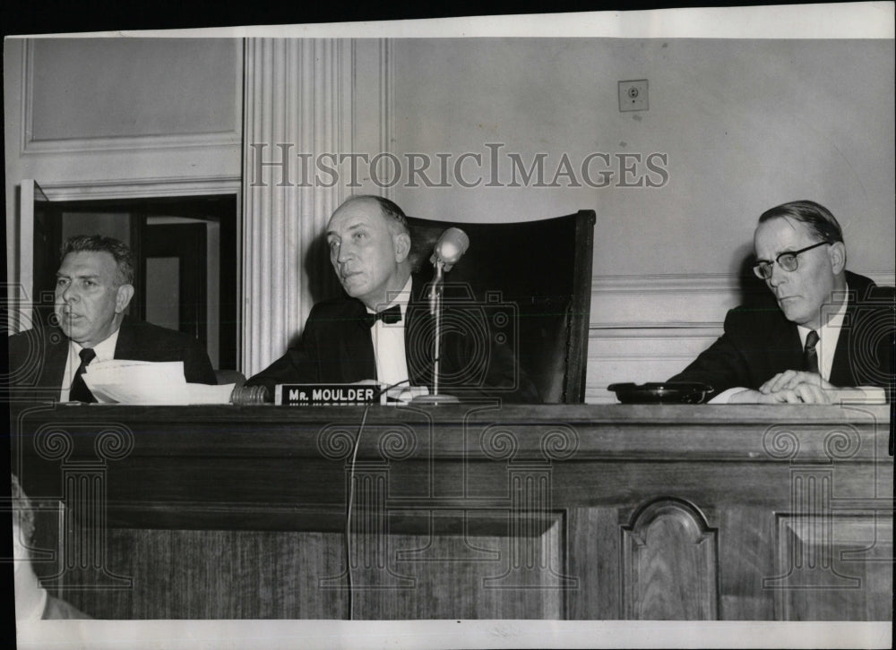 1959 Press Photo Un-American Activities Committee Trial - RRW68953 - Historic Images