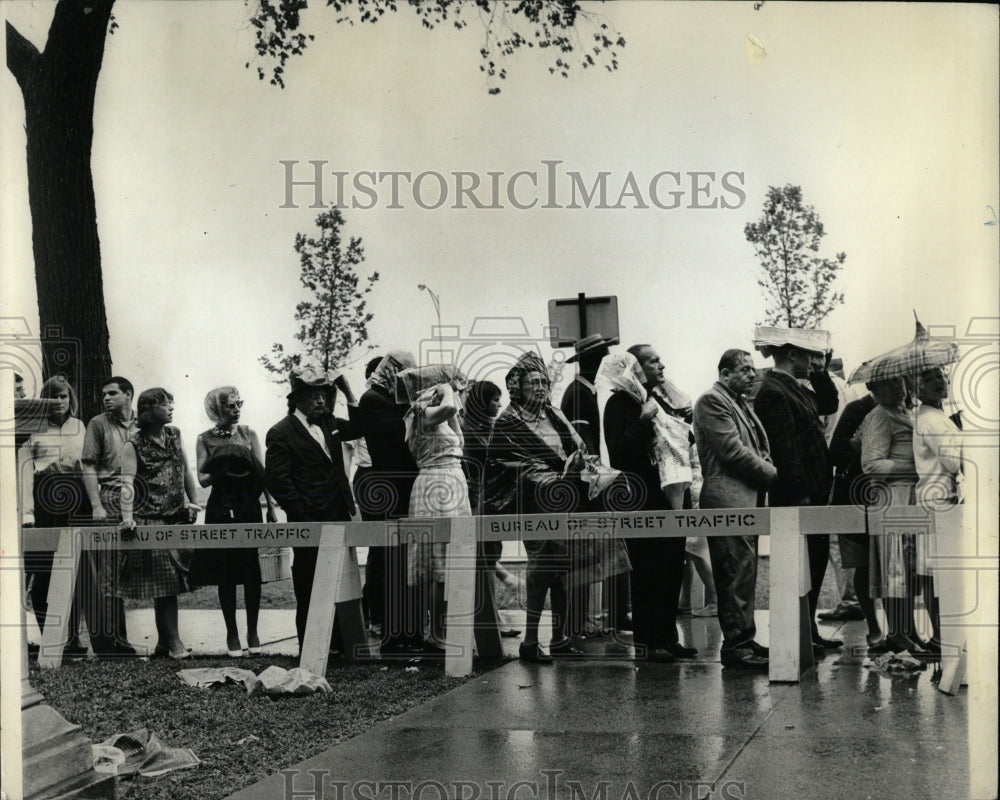 1965 Press Photo Demonstrators House Un-American Comm. - RRW69039 - Historic Images