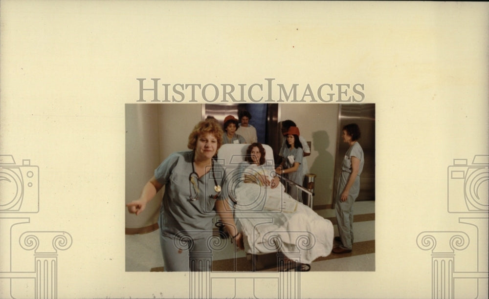 1982 Press Photo Detroit hospital, Sinai Obstetrics - RRW69357 - Historic Images