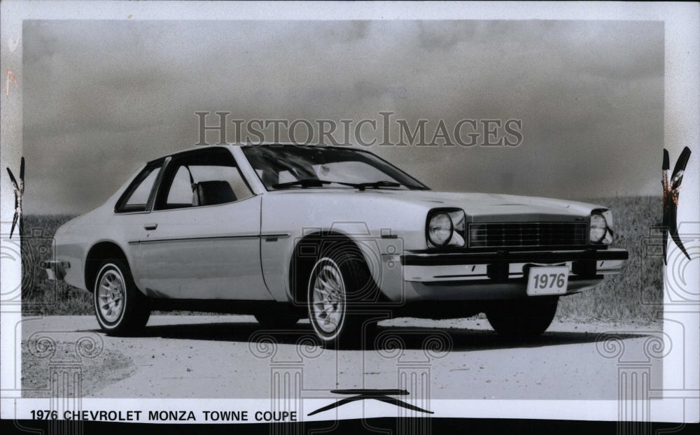 1975 Press Photo Chevrolet Monza Towne Coupe Car - RRW69457 - Historic Images