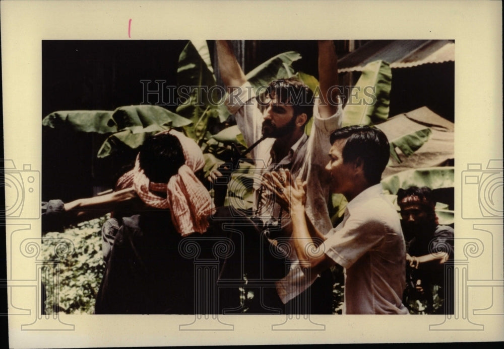 1984 Press Photo Actors Haing Ngor &amp; Sam Waterston - RRW69579 - Historic Images