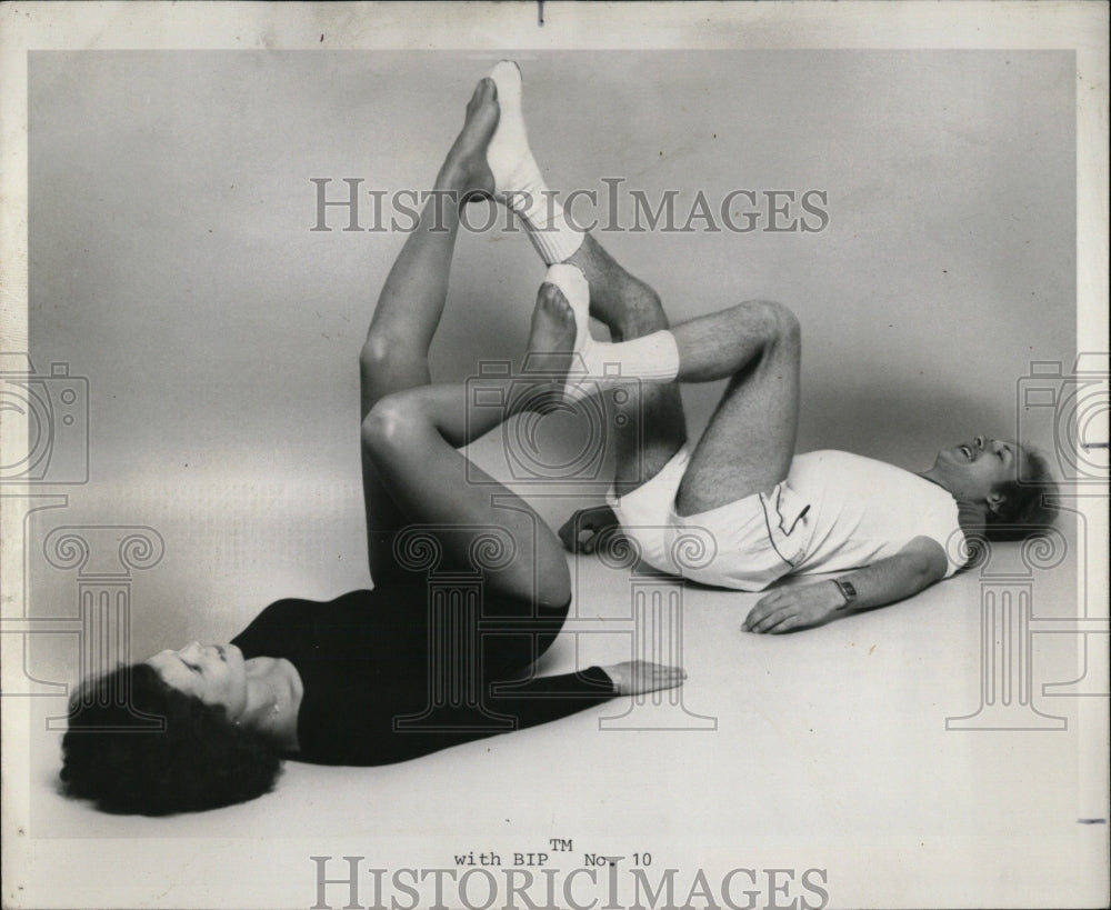 1983 Press Photo Two People Exercising Together - RRW69597 - Historic Images