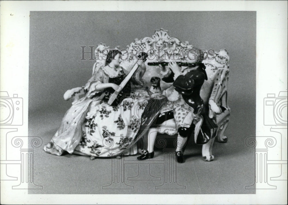 1990 Press Photo Meissen 19th Century Porcelain Figure - RRW69841 - Historic Images