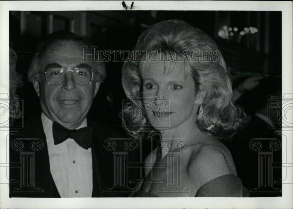 1986 Press Photo Edward Reynolds Downe Charlotte Ford - RRW69947 - Historic Images