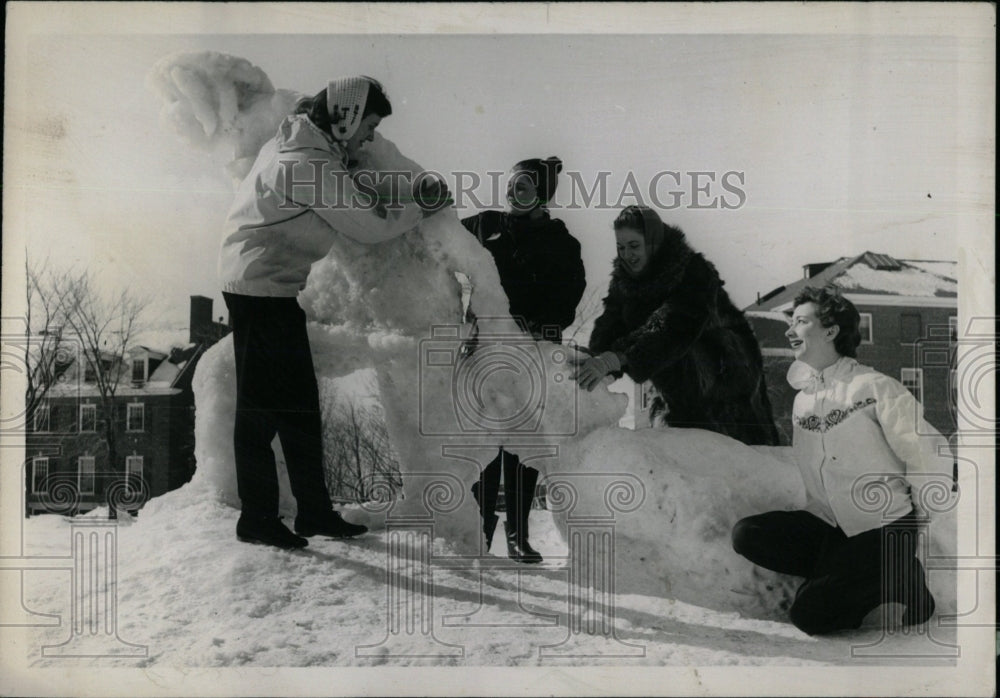 1959 Press Photo Snow Sculpture Colby Junior College - RRW70129 - Historic Images