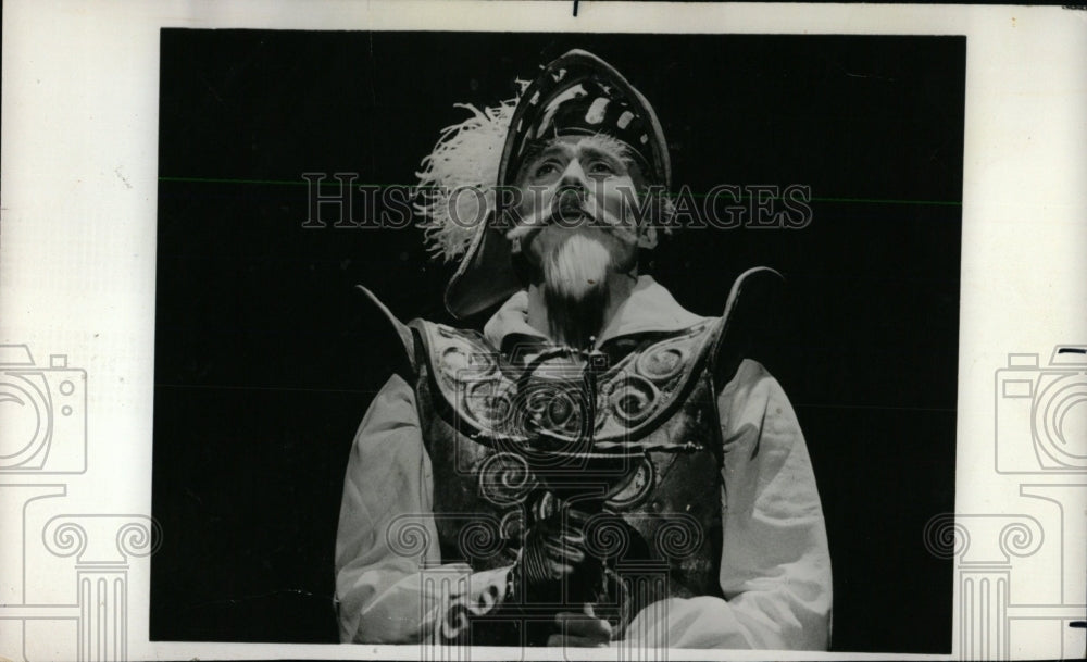 1977 Press Photo Richard Kiley "Man of La Mancha" - RRW70167 - Historic Images
