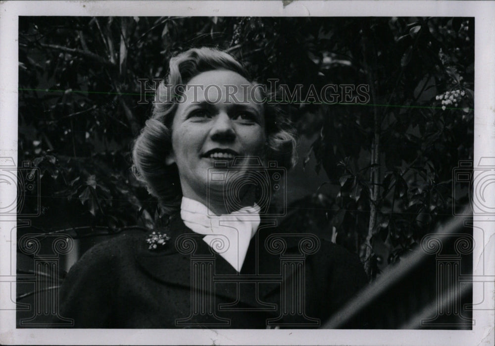 1958 Press Photo Aline B. Saarinen Village Women&#39;s Club - RRW70377 - Historic Images