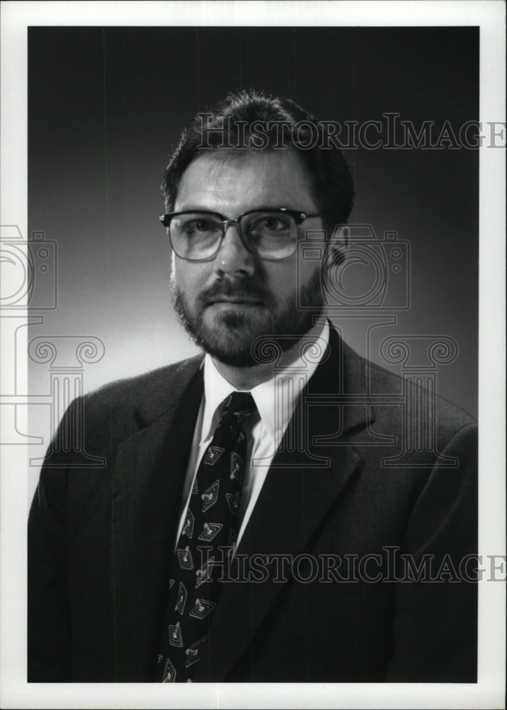 1995 Press Photo Steve Sabato News Director WWJ - RRW71169 - Historic Images