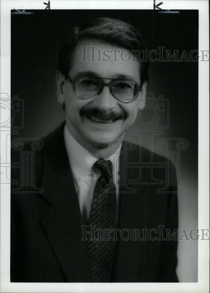 1991 Press Photo KMart Senior VP Anthony Palizzi - RRW71463 - Historic Images