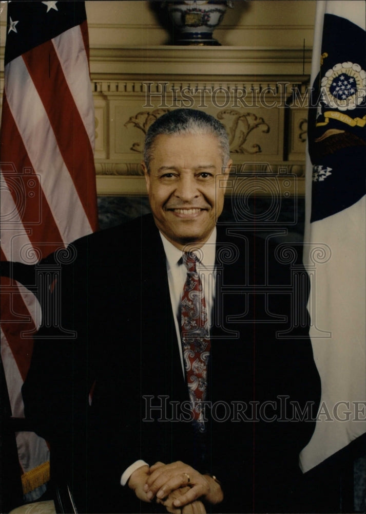 1993 Press Photo Clifton Wharton Jr deputy secretary - RRW71507 - Historic Images