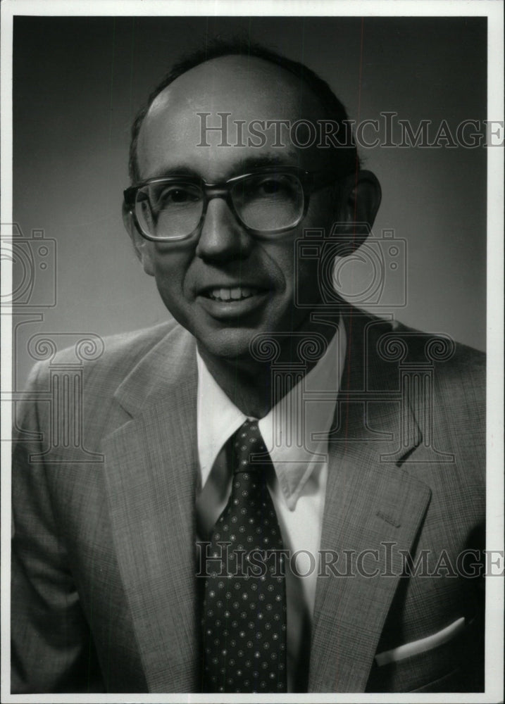 1986 Press Photo Jack Sanders Business Executive Kausch - RRW71525 - Historic Images