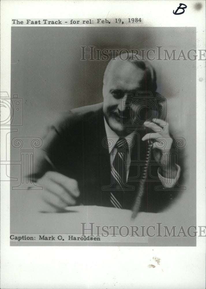 1984 Press Photo Mark.O. Haroldsen, American Author. - RRW71569 - Historic Images