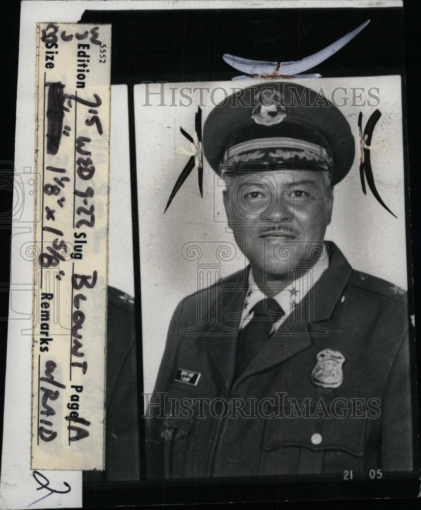 1976 Press Photo Frank Blount Police Inspector - RRW71829 - Historic Images