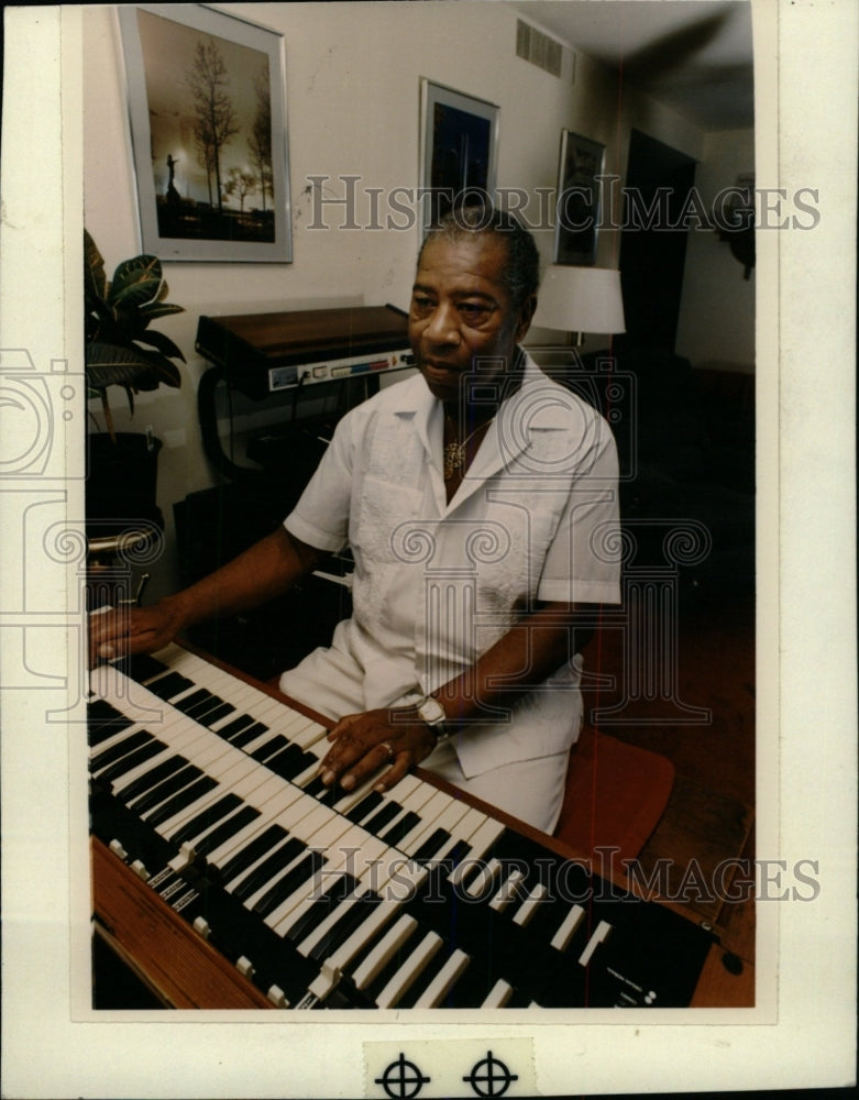 1989 Press Photo Fred Williams police Public Porter - RRW71857 - Historic Images