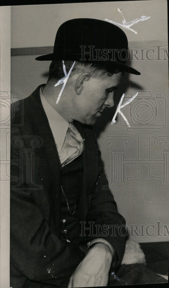 1934 Press Photo Sgt. Fred Stephan, Detroit Detective. - RRW71945 - Historic Images