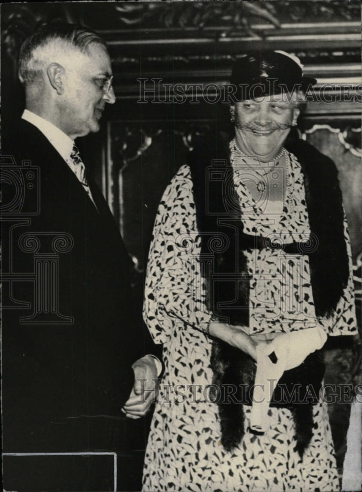 1934 Press Photo James Roosevelt Bingham London wife - RRW71981 - Historic Images