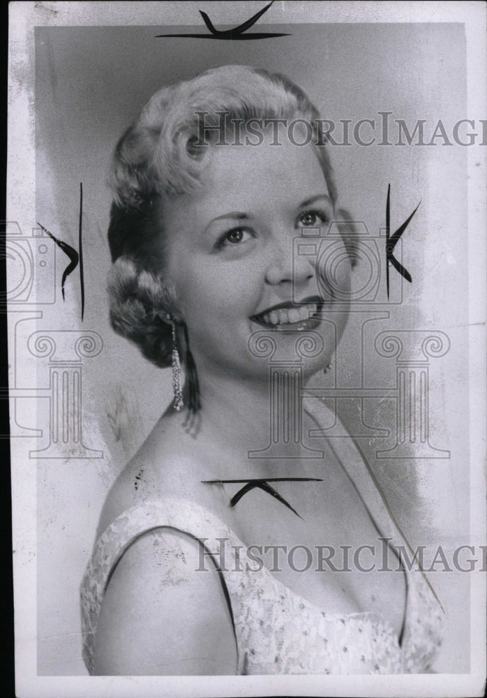 1956 Press Photo Actress Charmaine Harma - RRW72119 - Historic Images