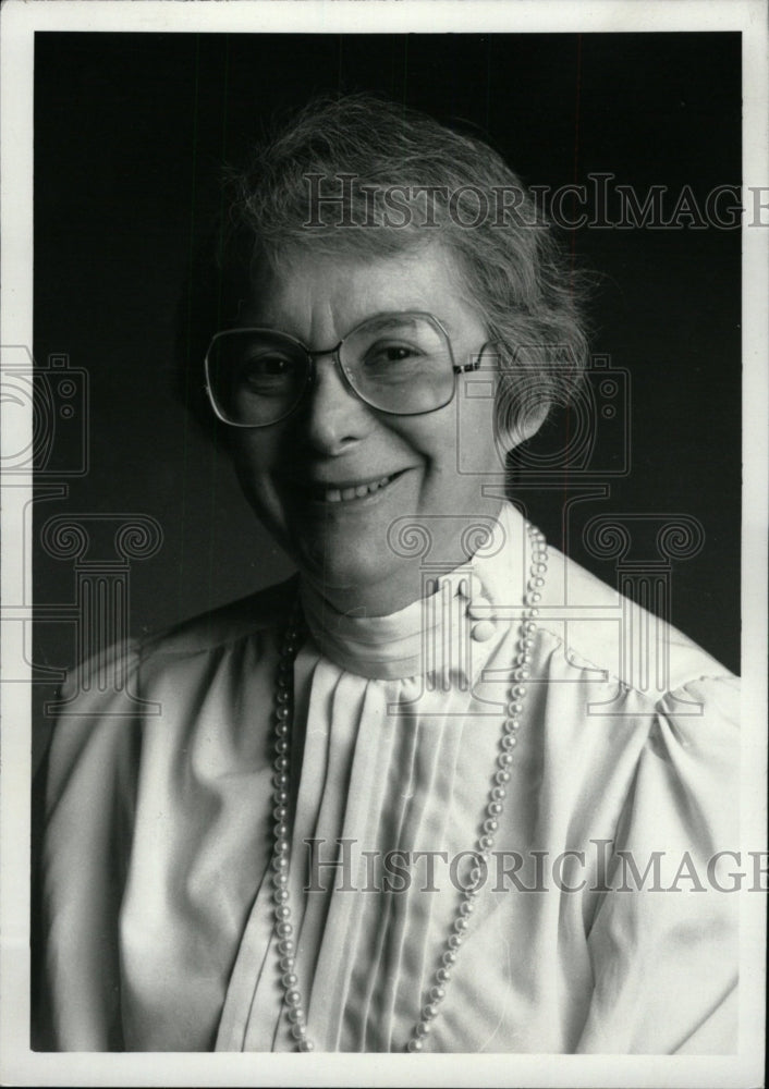 1987 Press Photo Kathleen Straus Acting President - RRW72269 - Historic Images