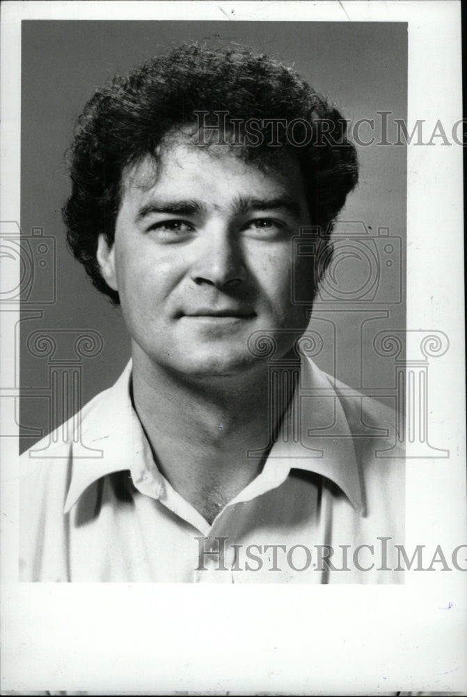 1985 Press Photo Newswriter Tom Markowski - RRW72597 - Historic Images