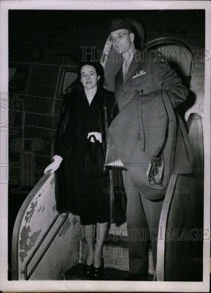 1945 Press Photo Col James Roosevelt Chicago Washington - RRW72893 - Historic Images