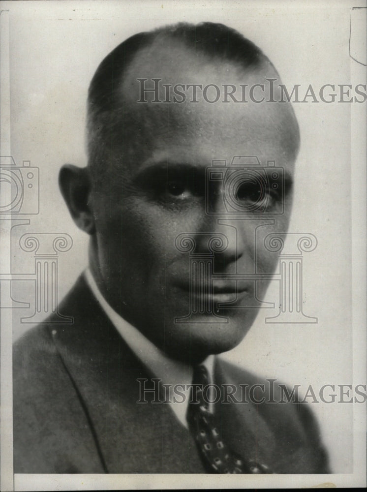 1930 Press Photo Helen Ferguson Richard Hargreves Hill - RRW72901 - Historic Images