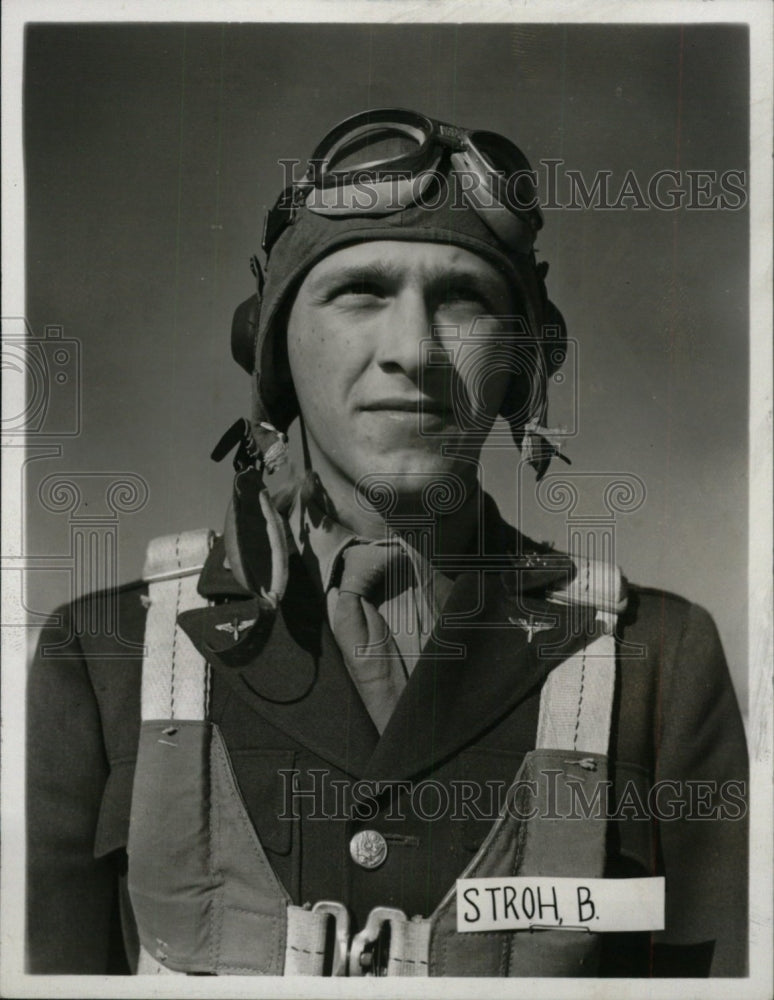 1943 Press Photo Pilot Lieutenant Bernard Stroh - RRW73095 - Historic Images