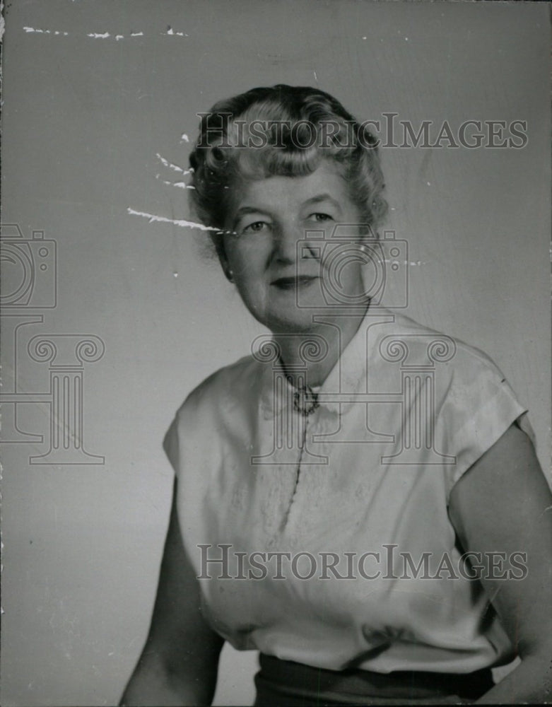 1959 Press Photo Thatcher Rea Chairman YWCA Campation - RRW73107 - Historic Images