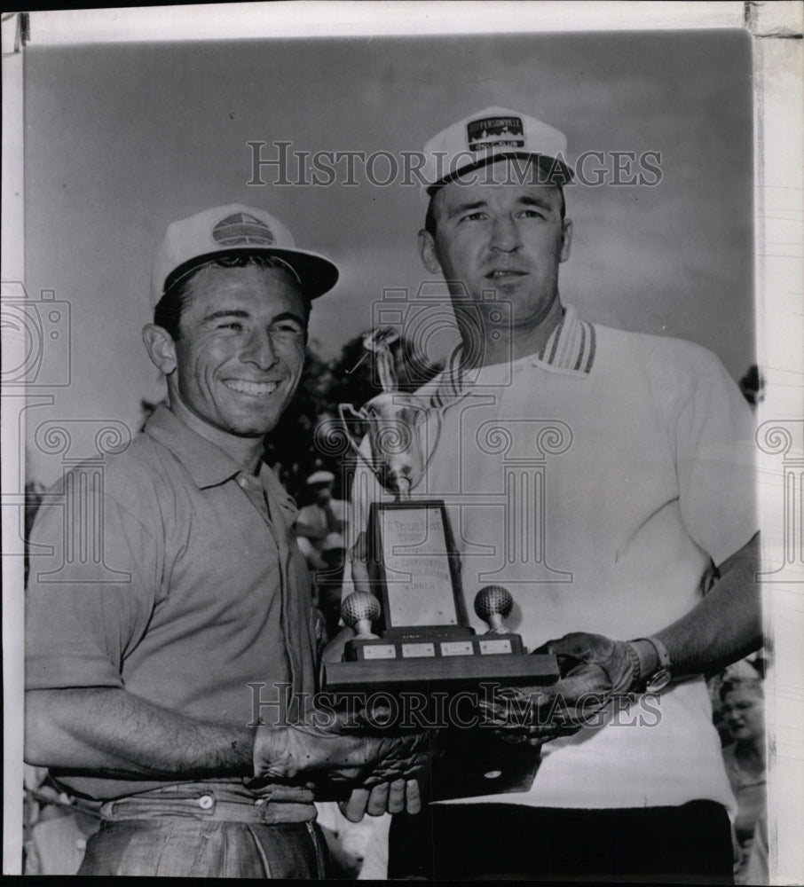 1959 Press Photo Eddie Kasko, Winner of Golf tournament - RRW73257 - Historic Images