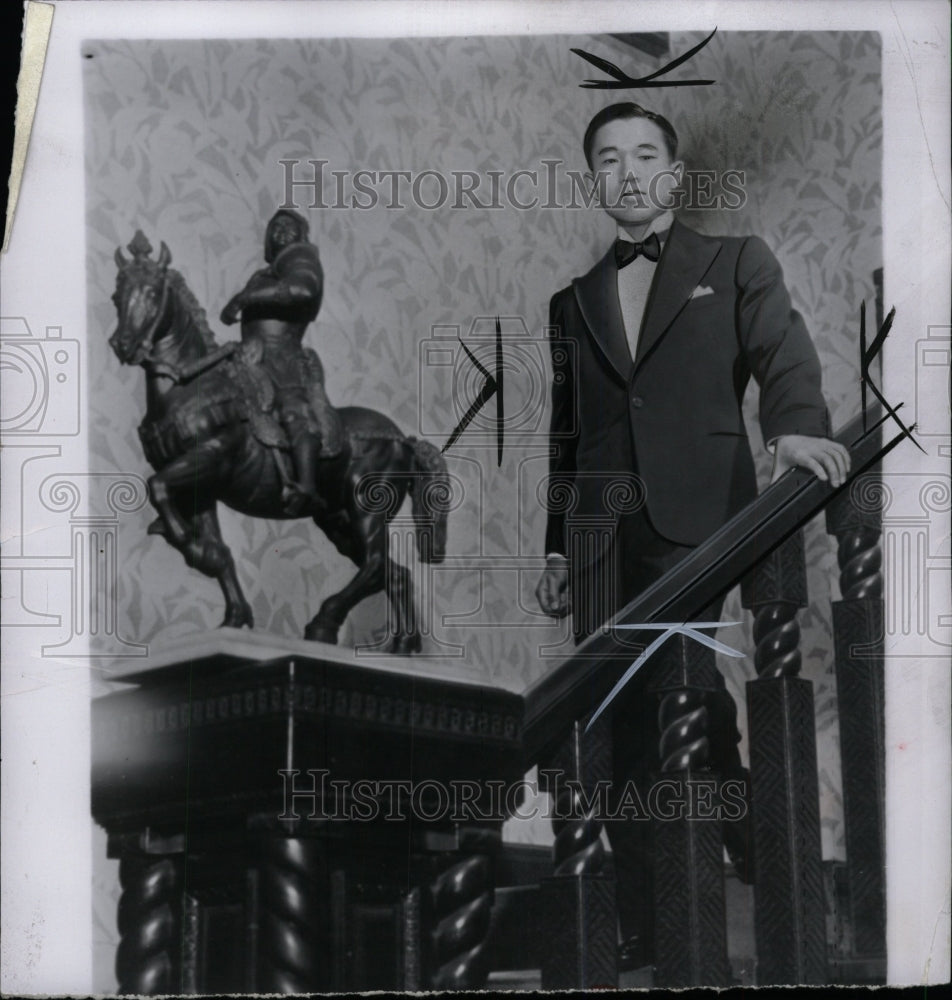 1952 Press Photo Prince Akihito Japan Emperor throne - RRW73279 - Historic Images