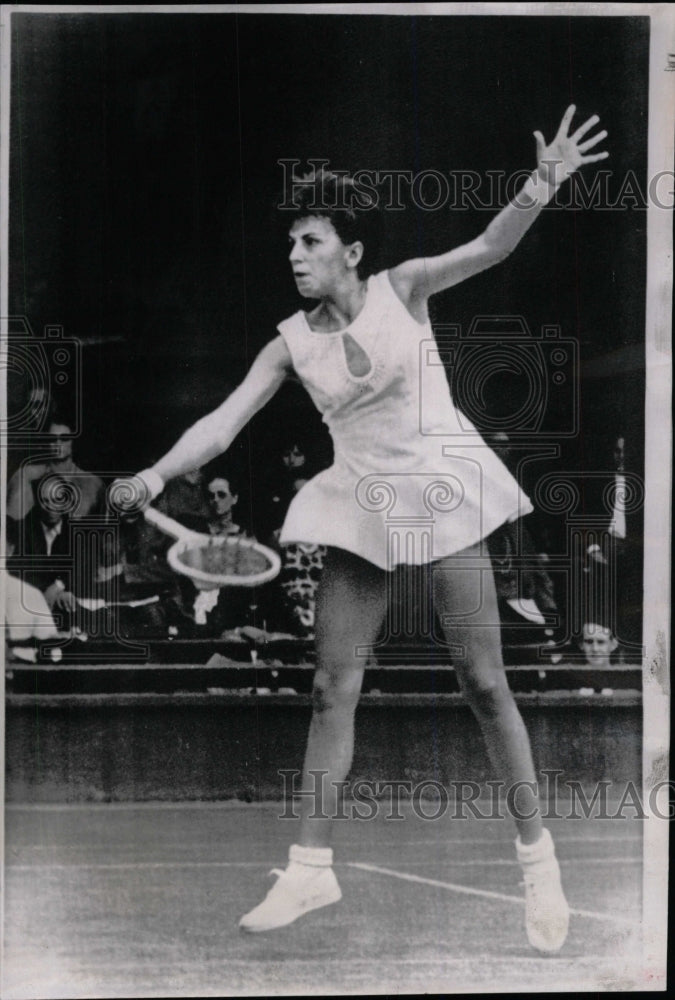 1965 Press Photo Miss Bueno Jane Albert Pebble Beach - RRW73473 - Historic Images