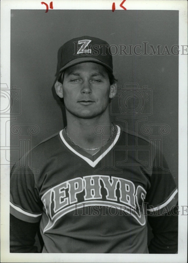 1986 Press Photo Baseball Player Hugh Kemp - RRW74405 - Historic Images