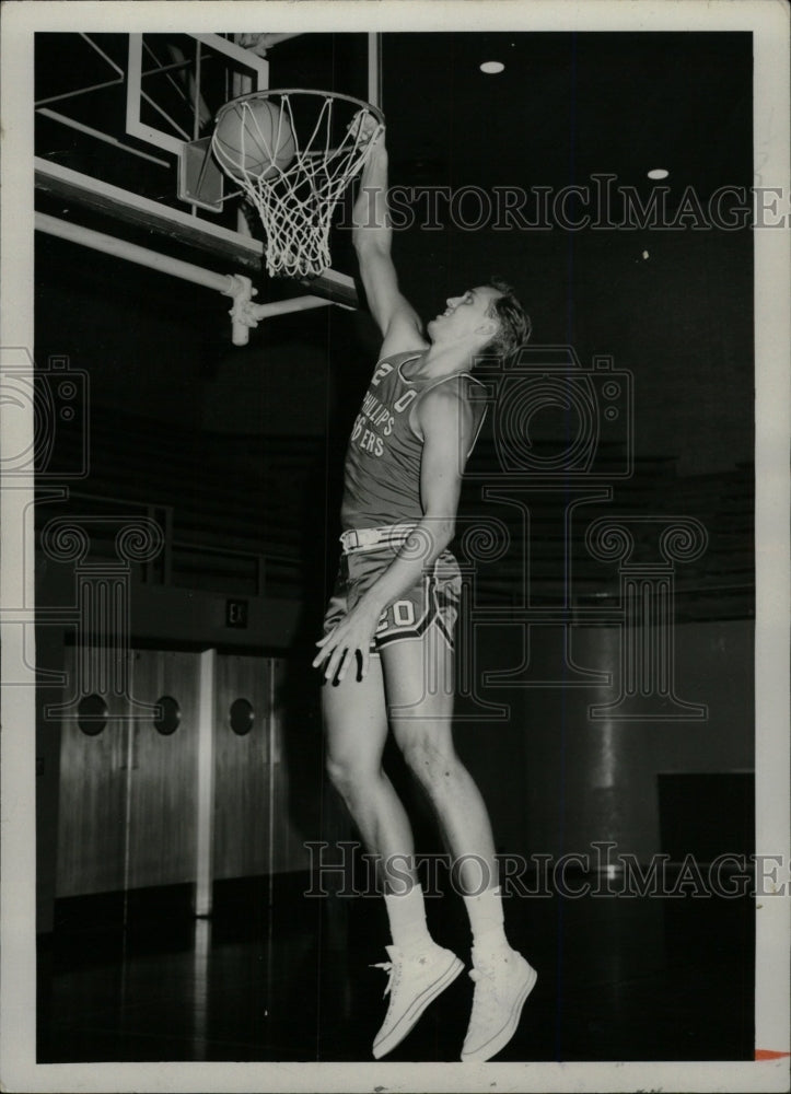 1966 Press Photo Tom Black American Basket Ball Player - RRW74451 - Historic Images