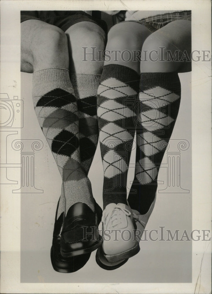 1955 Press Photo Argyle Sox short set conventional wool - RRW74607 - Historic Images